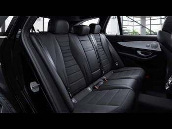 Mercedes-Benz E 400 d 4M T AMG Distronic Burmester 360° AHK