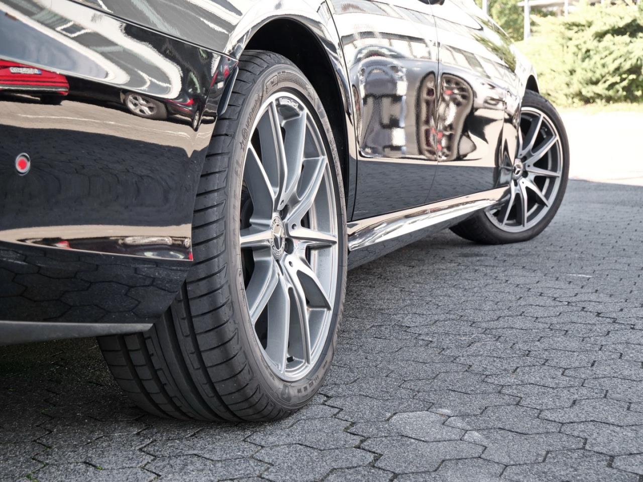 Mercedes-Benz E 400 d 4M T AMG Distronic Burmester 360° AHK