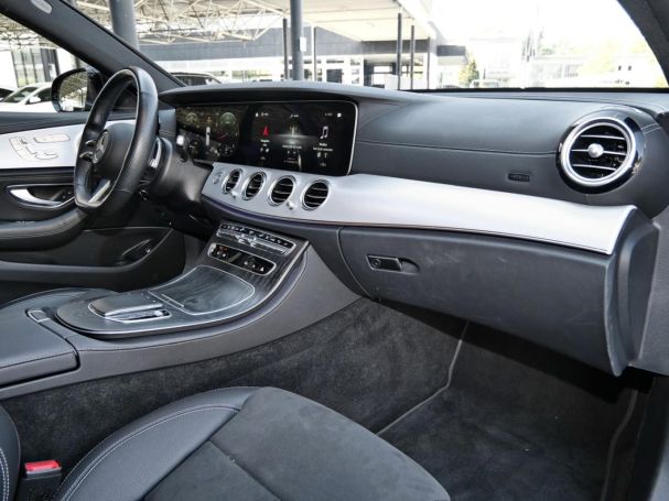 Mercedes-Benz E 400 d 4M T AMG Distronic Burmester 360° AHK