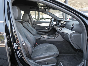 Mercedes-Benz E 400 d 4M T AMG Distronic Burmester 360° AHK
