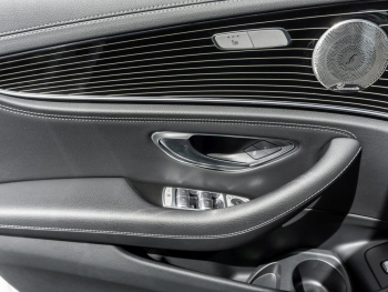 Mercedes-Benz E 400 d 4M T AMG Night Distronic+ 360° AHK