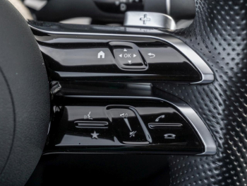 Mercedes-Benz E 400 d 4M T AMG Night Distronic+ 360° AHK