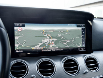 Mercedes-Benz E 450 4M T AMG Night Distronic+ Kamera EasyPack