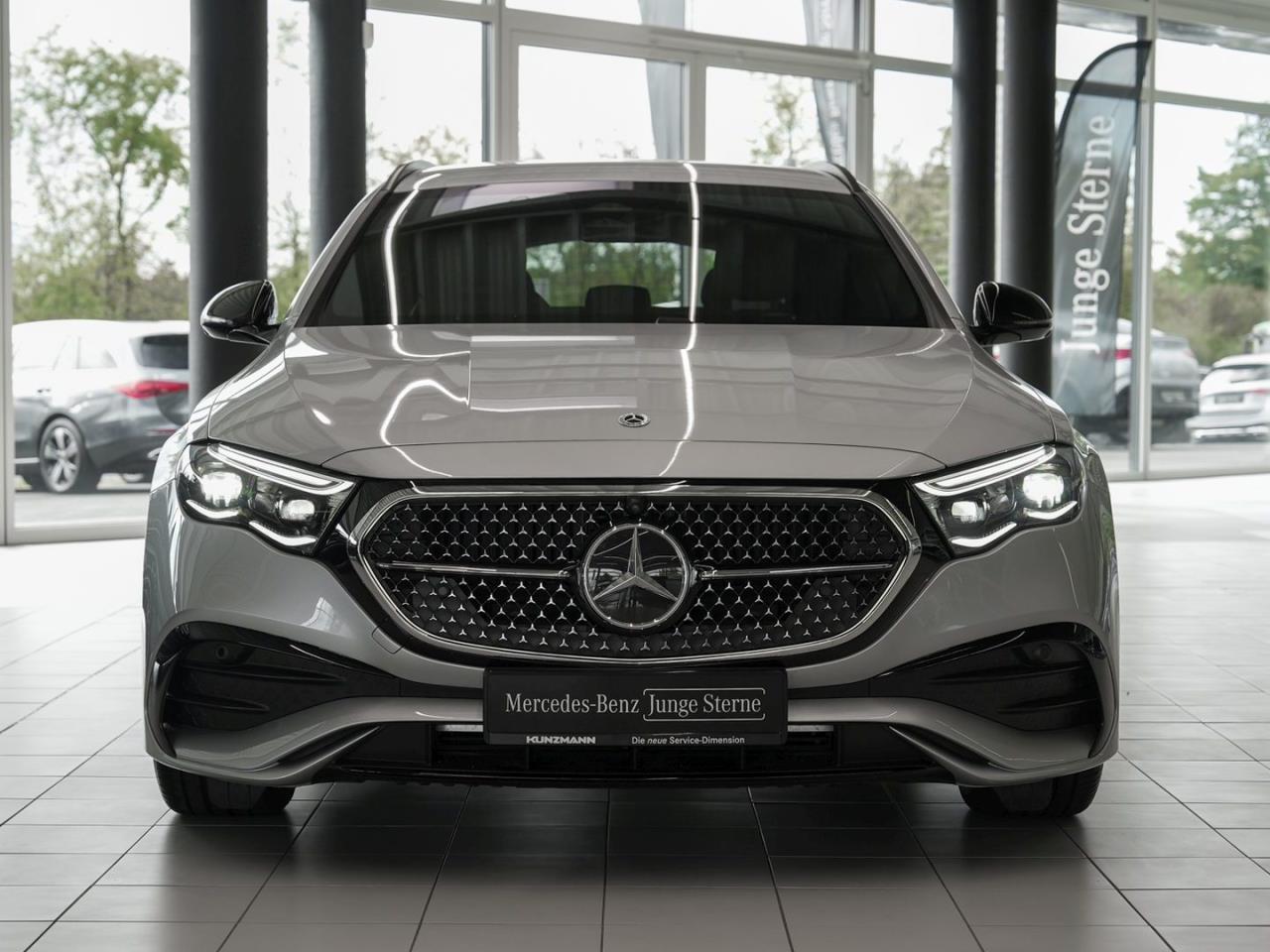 Mercedes-Benz E 220 d T AMG Night Distronic Memory 360° AHK