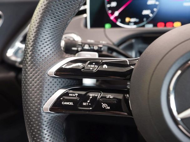 Mercedes-Benz E 220 d T AMG Night Distronic Memory 360° AHK