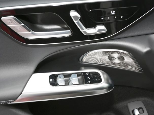 Mercedes-Benz E 220 d T-Modell AMG Night Panorama AHK 360?