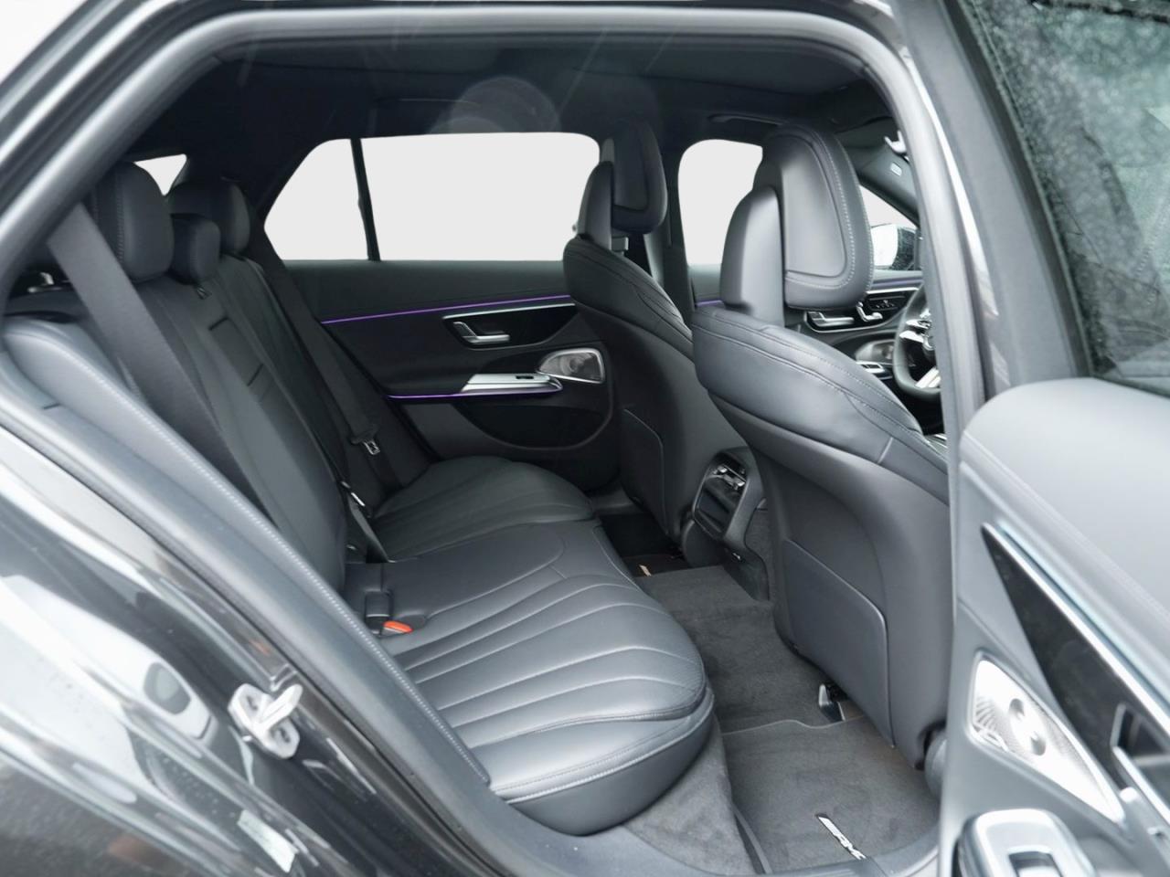 Mercedes-Benz E 220 d T-Modell AMG Night Panorama AHK Distronic