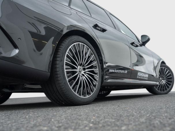 Mercedes-Benz E 220 d T-Modell AMG Night Panorama AHK Distronic