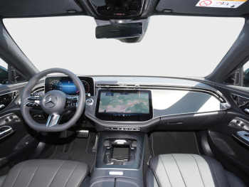 Mercedes-Benz E 220 d T-Modell AMG Night Distronic Panorama