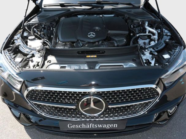 Mercedes-Benz E 220 d T-Modell AMG Night Distronic Panorama