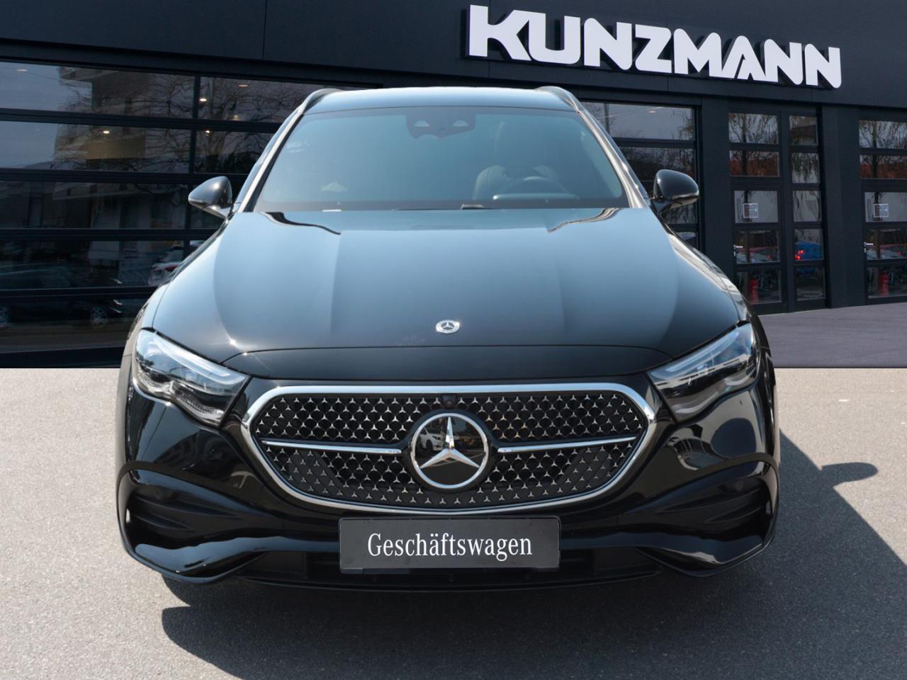 Mercedes-Benz E 220 d T-Modell AMG Night Distronic Panorama