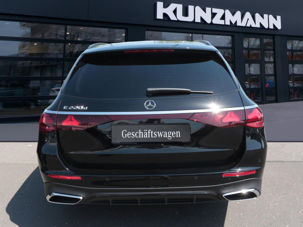 Mercedes-Benz E 220 d T-Modell AMG Night Distronic Panorama