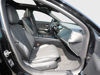 Mercedes-Benz E 220 d T-Modell AMG Night Distronic Panorama