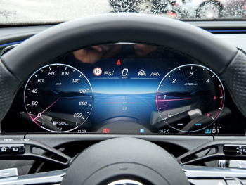 Mercedes-Benz E 220 d T-Modell AMG Night Panorama Distronic