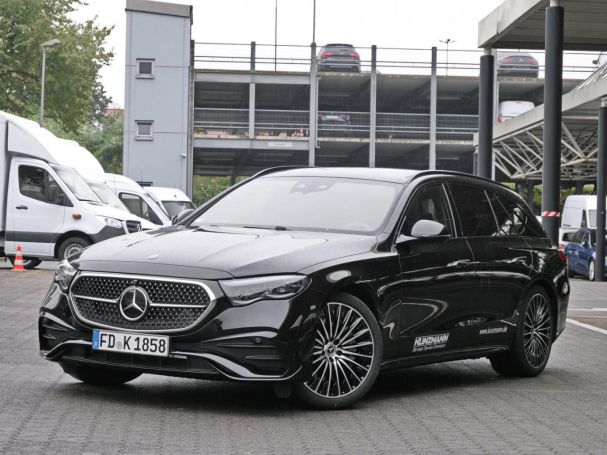 Mercedes-Benz E 220 d T-Modell AMG Night Panorama Distronic