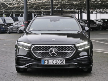 Mercedes-Benz E 220 d T-Modell AMG Night Panorama Distronic
