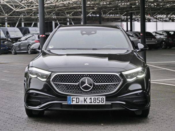 Mercedes-Benz E 220 d T-Modell AMG Night Panorama Distronic