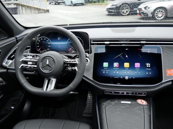 Mercedes-Benz E 220 d T-Modell AMG Night Panorama Distronic