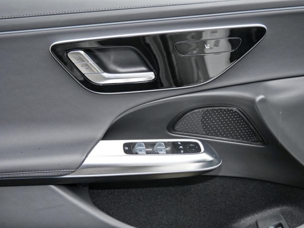 Mercedes-Benz E 220 d T AMG Night Distronic Panorama Totwinkel
