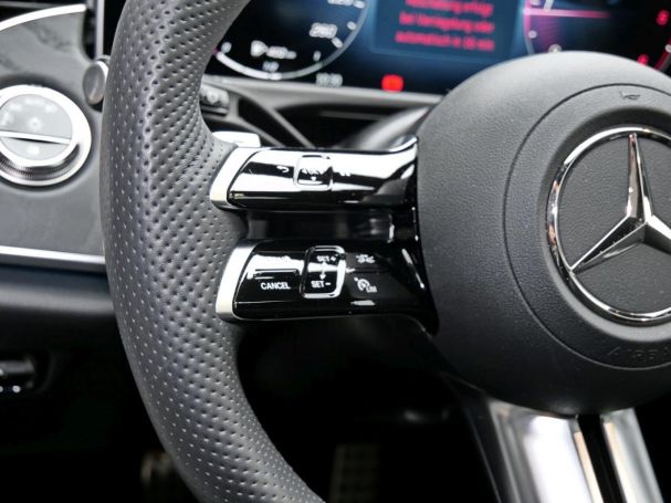 Mercedes-Benz E 220 d T AMG Night Distronic Panorama Totwinkel