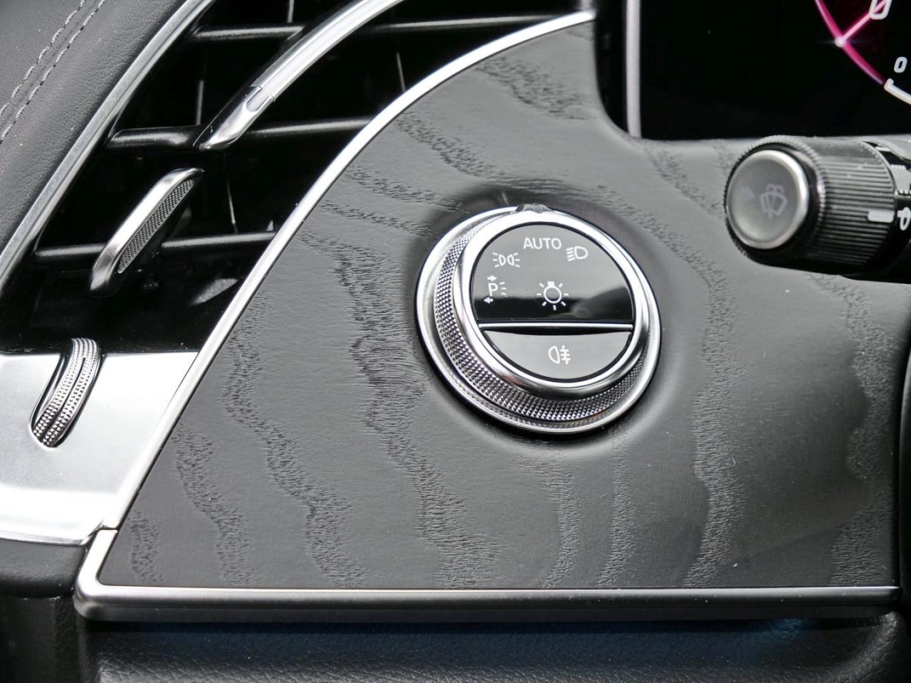Mercedes-Benz E 220 d T AMG Night Distronic Panorama Totwinkel