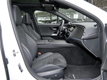Mercedes-Benz E 220 d T AMG Night Distronic Panorama Totwinkel