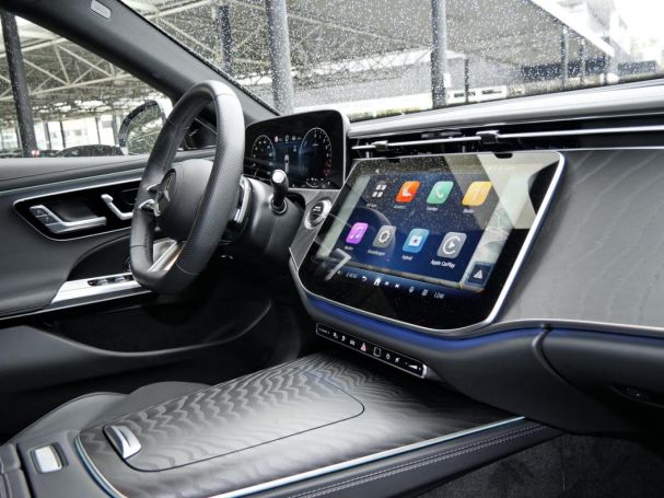 Mercedes-Benz E 300 de 4M T AMG Distronic Memory 360° AHK