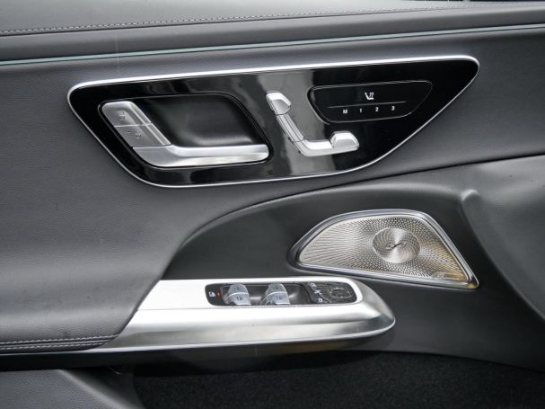 Mercedes-Benz E 300 de 4M T AMG Distronic Memory 360° AHK