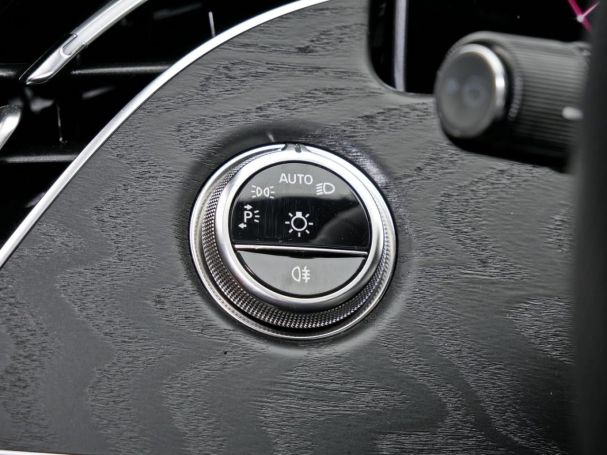 Mercedes-Benz E 300 de 4M T AMG Distronic Memory 360° AHK