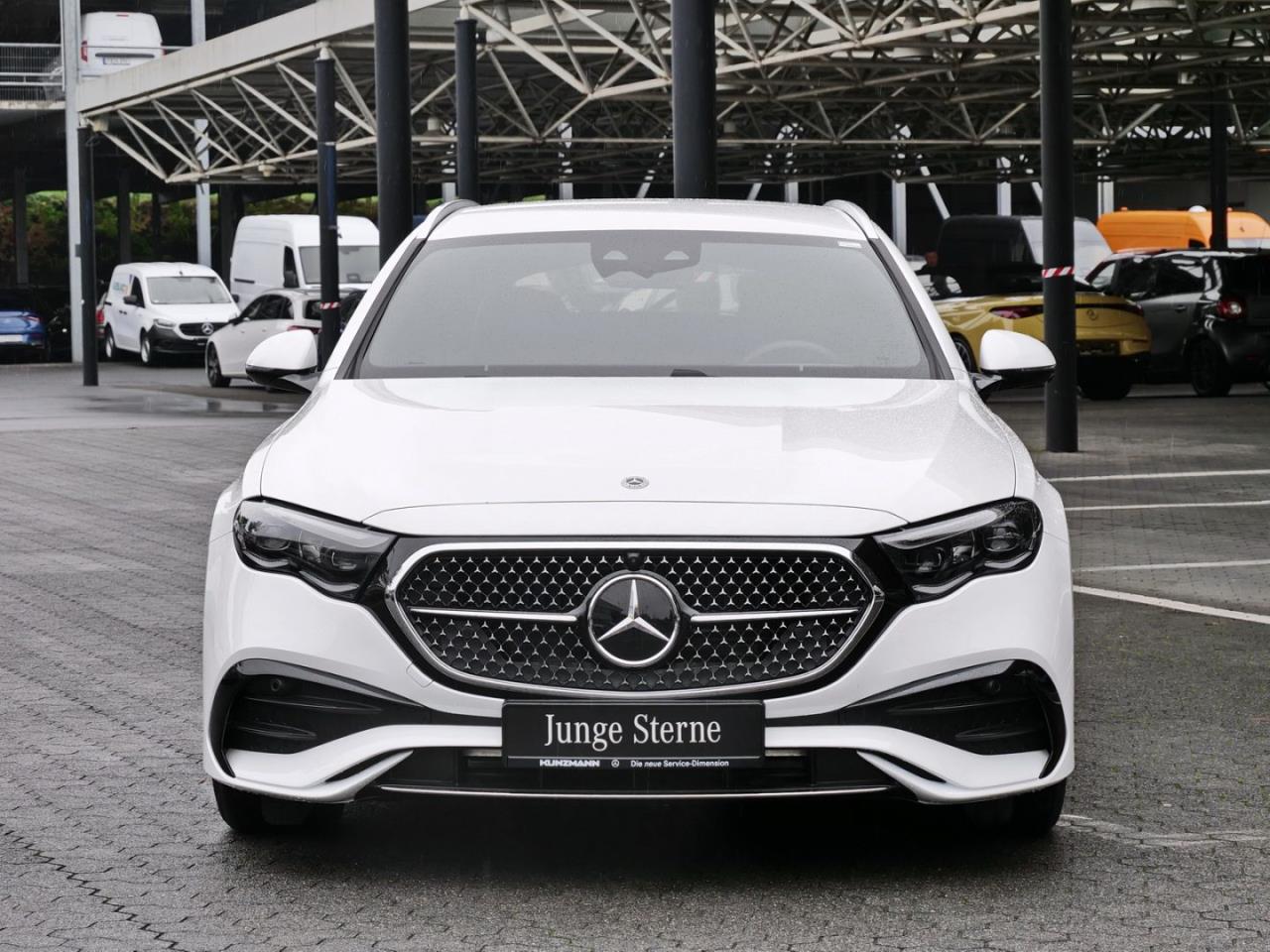 Mercedes-Benz E 300 de 4M T AMG Distronic Memory 360° AHK
