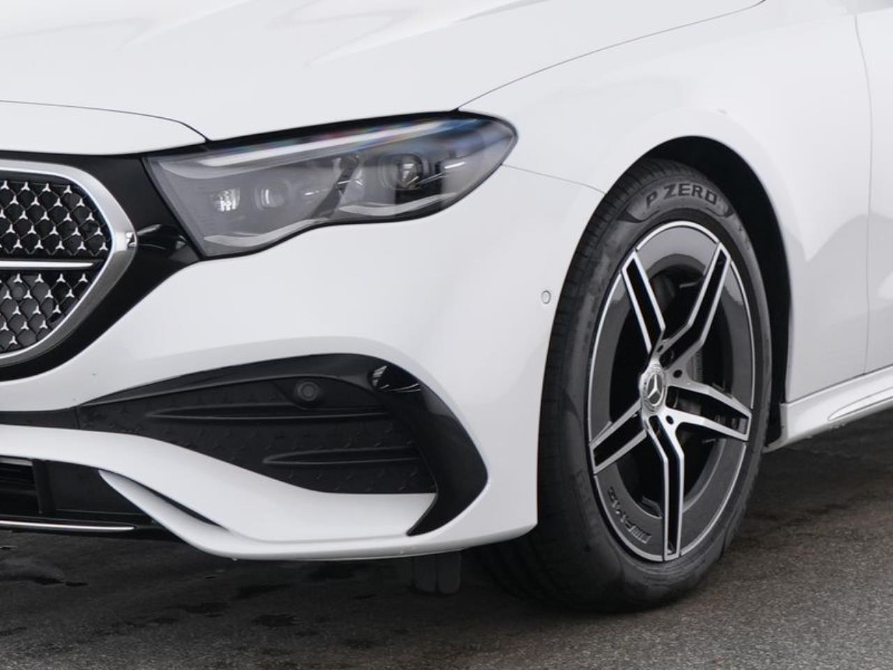 Mercedes-Benz E 300 de 4M T AMG Distronic Memory 360° AHK