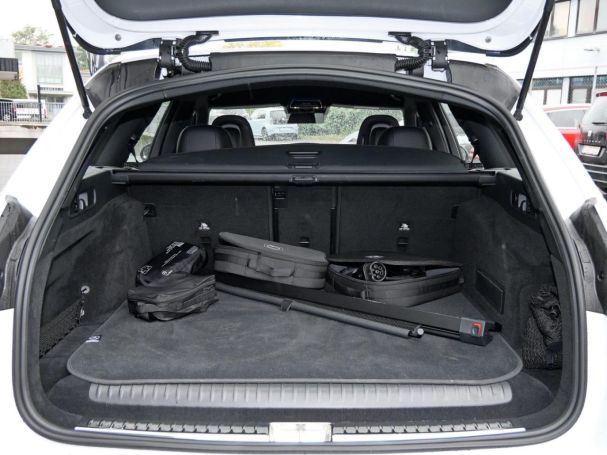 Mercedes-Benz E 300 de 4M T AMG Distronic Memory 360° AHK