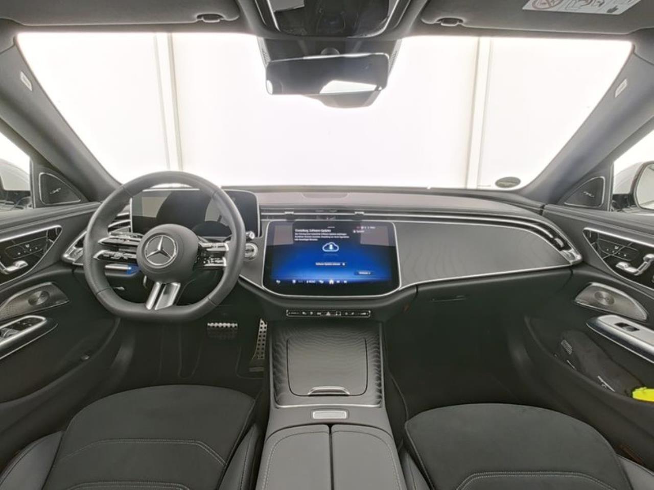 Mercedes-Benz E 300 de 4M T AMG Distronic Memory 360° AHK