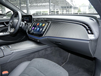 Mercedes-Benz E 300 de 4M T AMG Distronic Memory 360° AHK