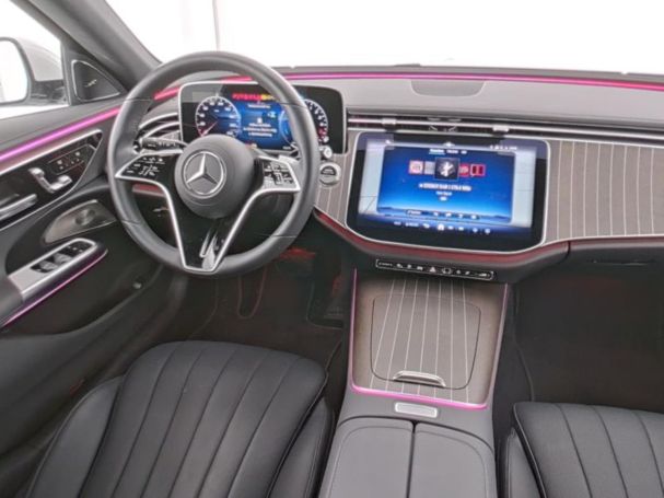 Mercedes-Benz E 300 de 4M T Exclusive Panorama Distronic 360°