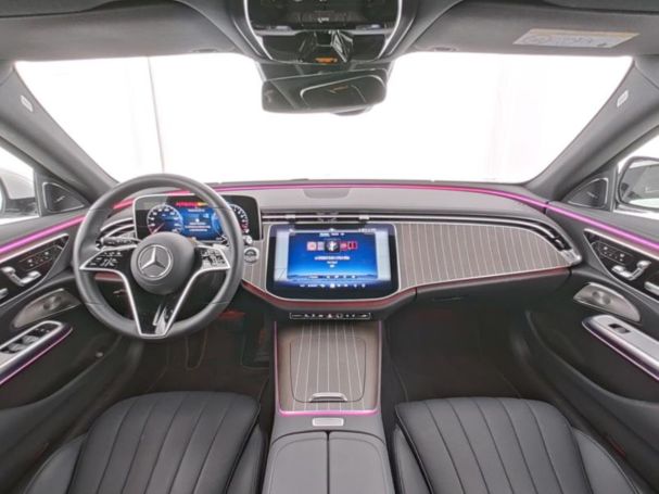 Mercedes-Benz E 300 de 4M T Exclusive Panorama Distronic 360°