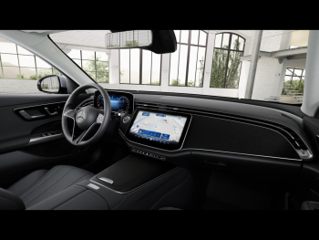 Mercedes-Benz E 300 de T Avantgarde Distronic Memory 360° AHK