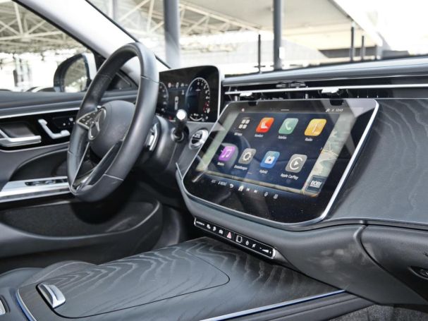 Mercedes-Benz E 300 de T Avantgarde Distronic Memory 360° AHK