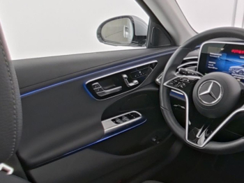 Mercedes-Benz E 300 e T Avantgarde Distronic 360° AHK Memory