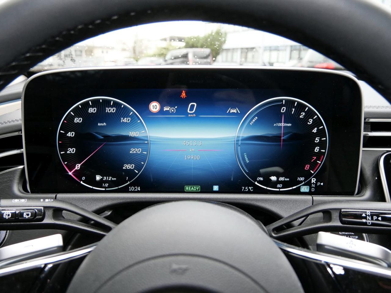 Mercedes-Benz E 300 e T Avantgarde Distronic 360° AHK Burmester