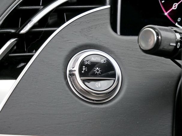 Mercedes-Benz E 300 e T Avantgarde Distronic 360° AHK Burmester