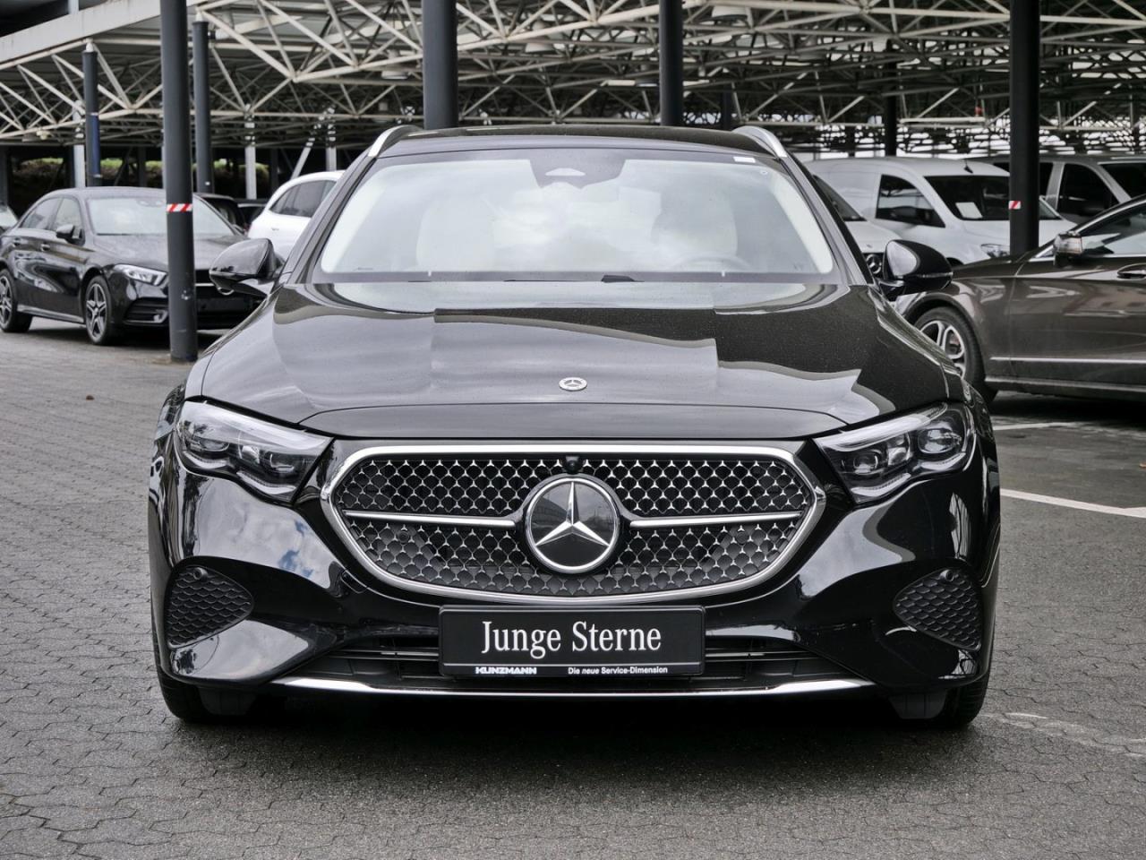 Mercedes-Benz E 300 e T Avantgarde Distronic 360° AHK Burmester