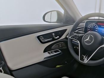 Mercedes-Benz E 300 e T Avantgarde Distronic 360° AHK Burmester