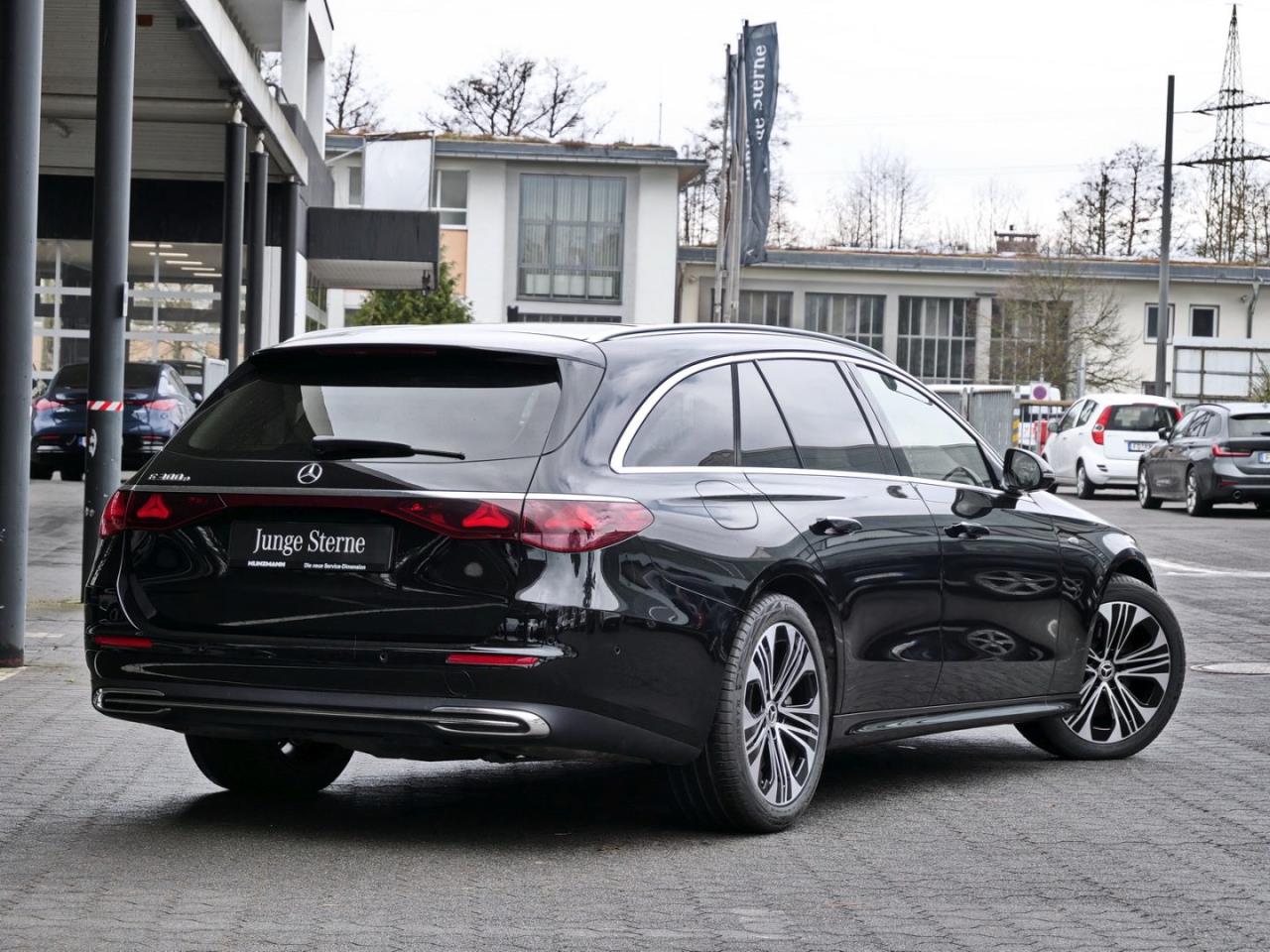 Mercedes-Benz E 300 e T Avantgarde Distronic 360° AHK Burmester