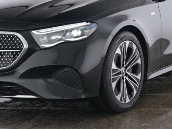 Mercedes-Benz E 300 e T Avantgarde Distronic 360° AHK Burmester
