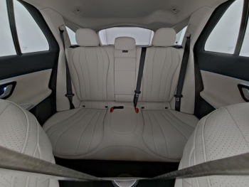 Mercedes-Benz E 300 e T Avantgarde Distronic 360° AHK Burmester