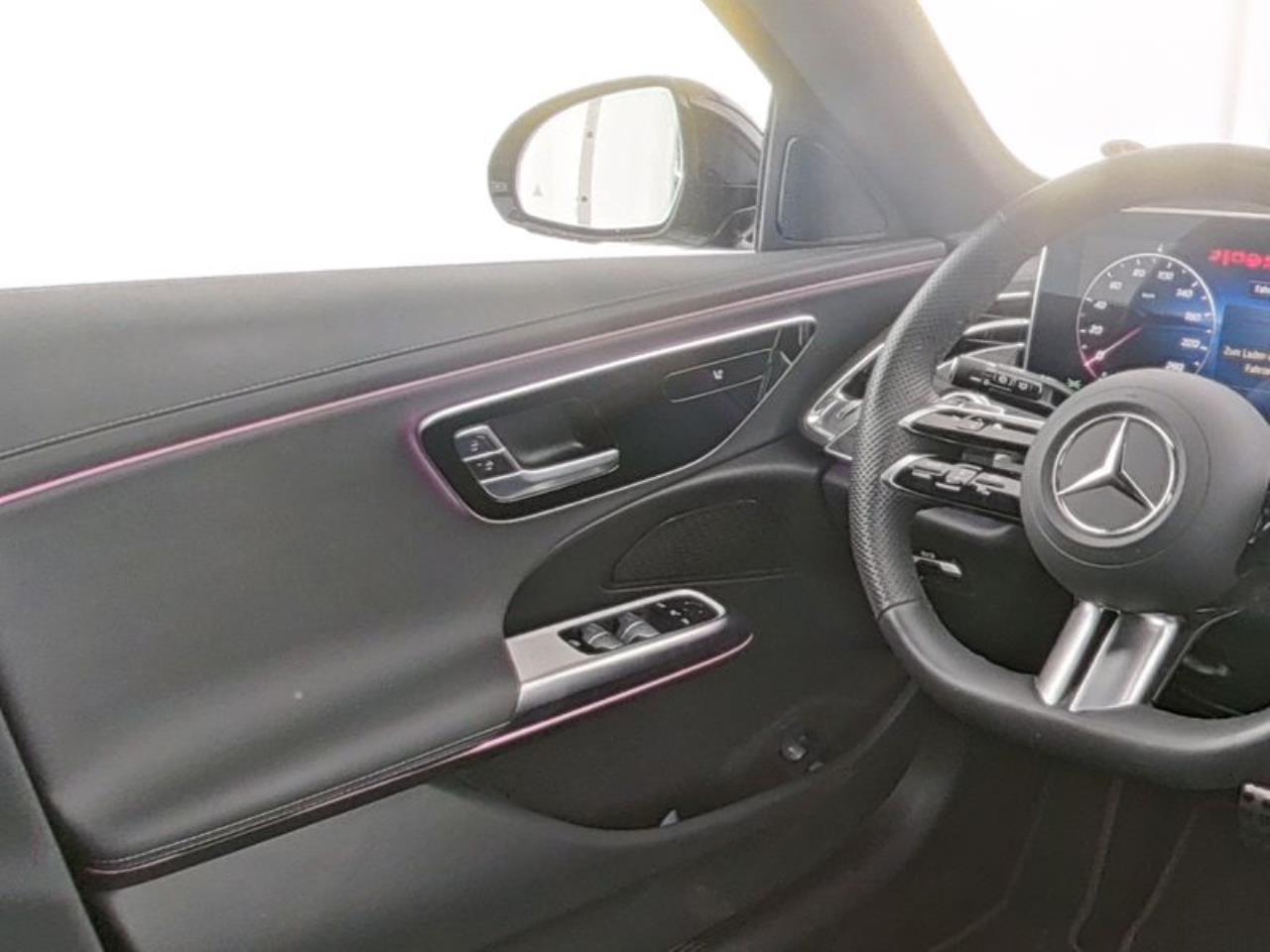 Mercedes-Benz E 300 e T AMG Night MBUXNavi Distronic 360° AHK