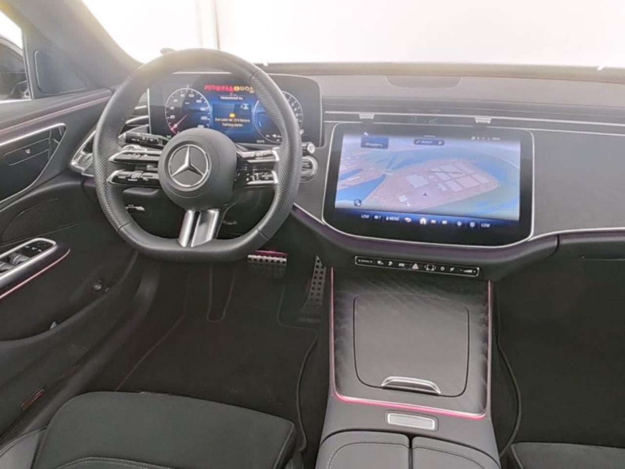 Mercedes-Benz E 300 e T AMG Night MBUXNavi Distronic 360° AHK