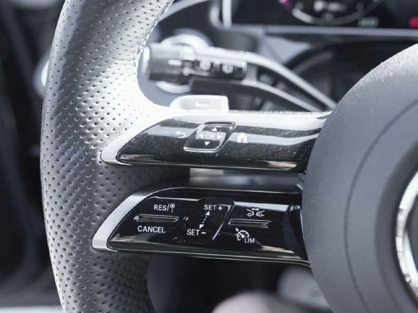 Mercedes-Benz E 450 4M T AMG Panorama Standhzg Distronic AHK