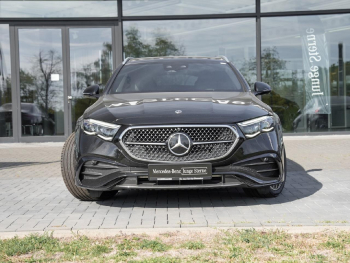 Mercedes-Benz E 450 4M T AMG Panorama Standhzg Distronic AHK
